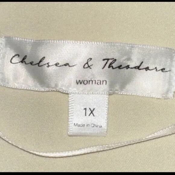 Chelsea & Theodore Soft Faux Leather Jacket Sz 1X Gray Floral Layering Durable - Picture 3 of 6